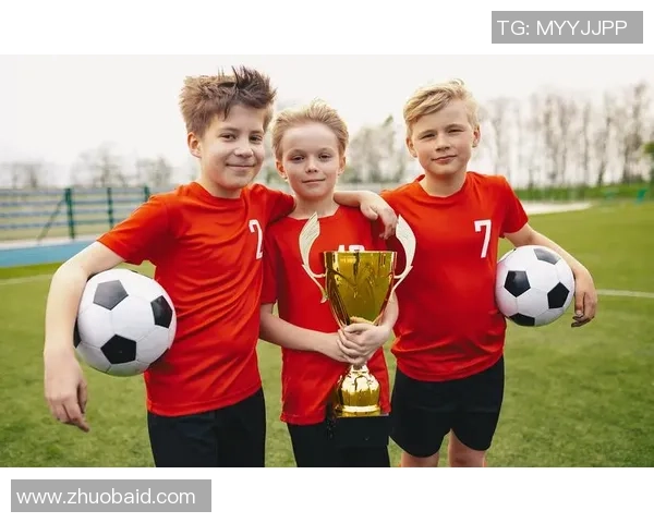 史姓足球球星盘点：那些在绿茵场上闪耀的史字英雄